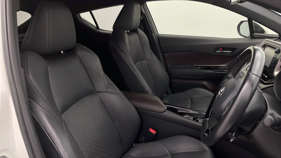 2018 Toyota C-HR Koba (2wd), Automatic, 67228 km, Right Side Front Door Cabin View