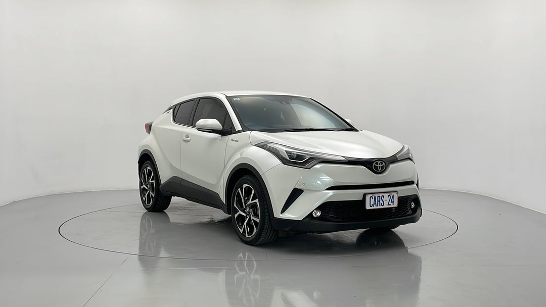 2018 Toyota C-HR Koba (2wd), Automatic, 67228 km, Right Front Diagonal (45- Degree) View
