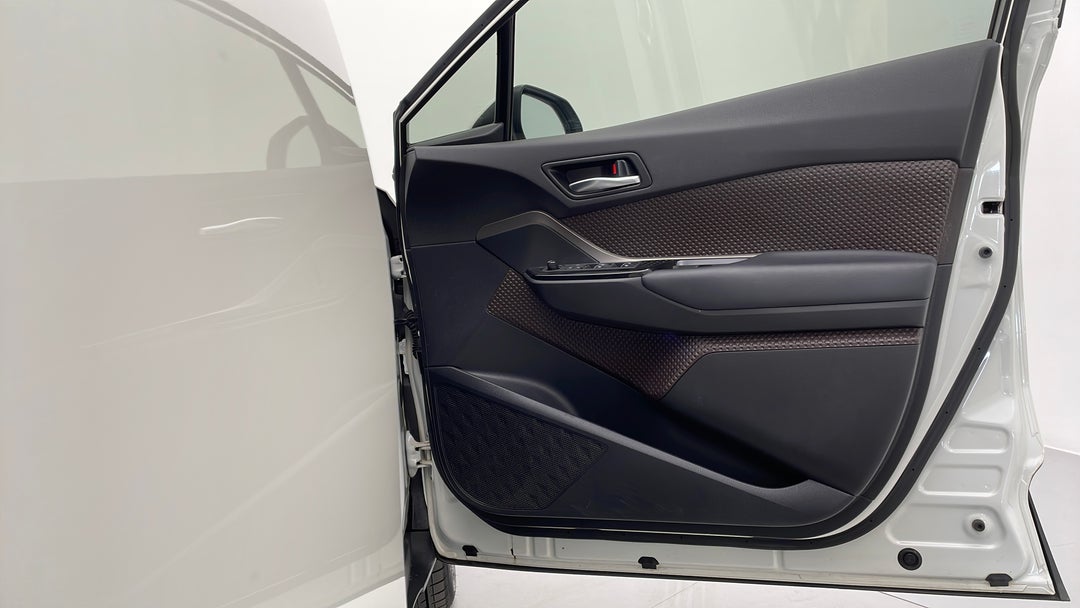 2018 Toyota C-HR Koba (2wd), Automatic, 67228 km, Speaker View