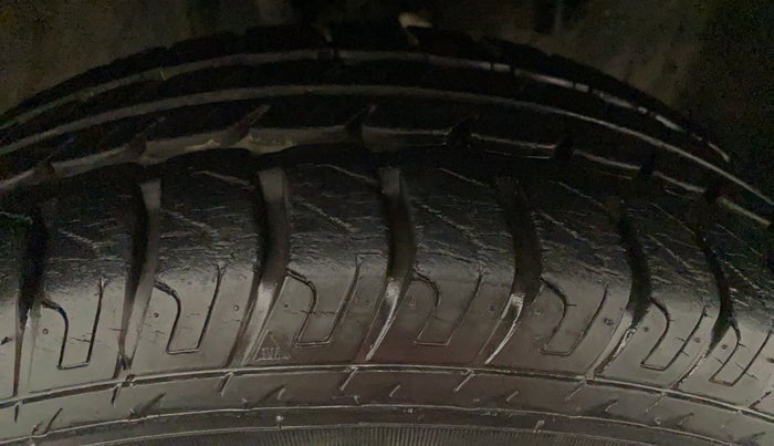 2018 Datsun Go T(O), Petrol, Manual, 5,405 km, Right Front Tyre Tread