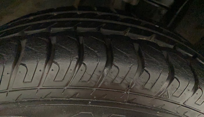 2018 Datsun Go T(O), Petrol, Manual, 5,405 km, Right Rear Tyre Tread