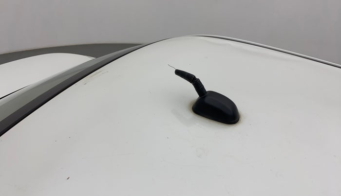 2015 Maruti Swift Dzire VXI, Petrol, Manual, 51,364 km, Roof - Antenna has minor damage