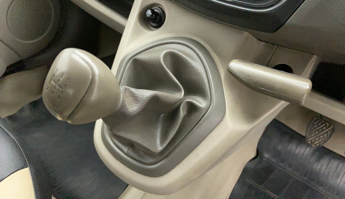 2015 Datsun Go T, Petrol, Manual, 83,782 km, Gear Lever