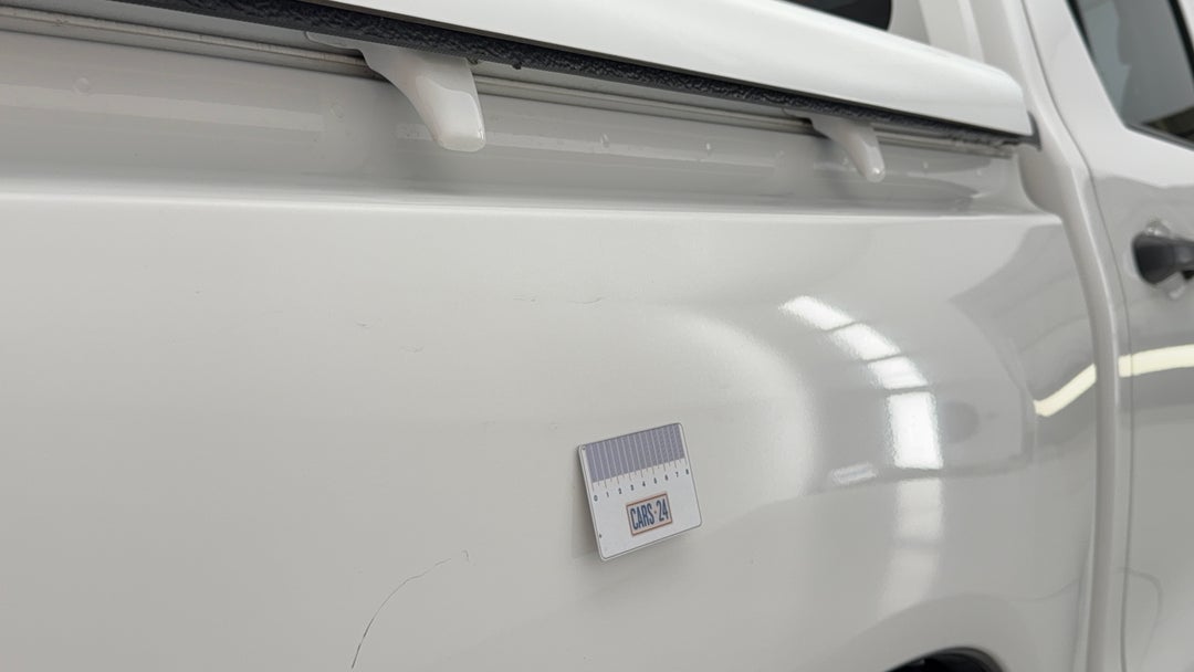 2017 Toyota Hilux Workmate, Automatic, 147470 km, Quarter Panel Rear RHS Dent