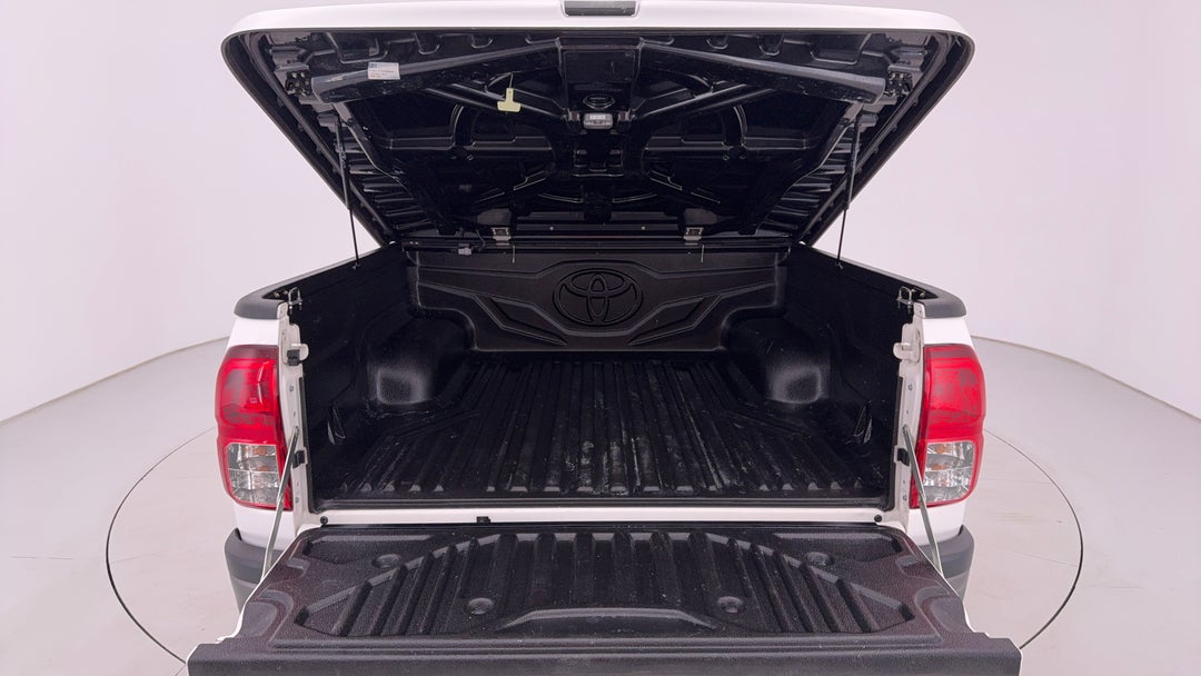 2017 Toyota Hilux Workmate, Automatic, 147470 km, Boot Inside View