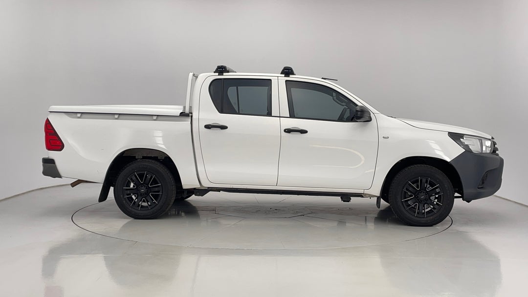 2017 Toyota Hilux Workmate, Automatic, 147470 km, Right Side View