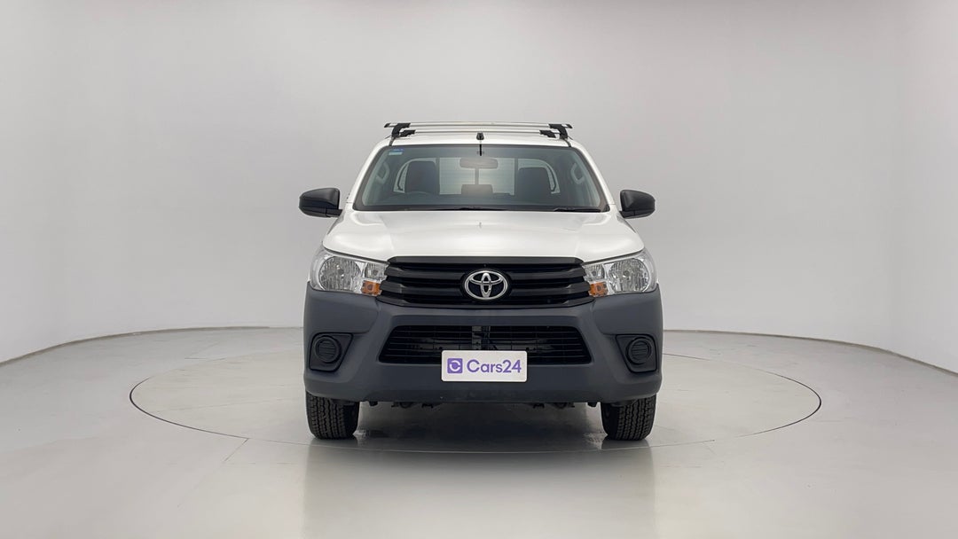 2017 Toyota Hilux Workmate, Automatic, 147470 km, Front View