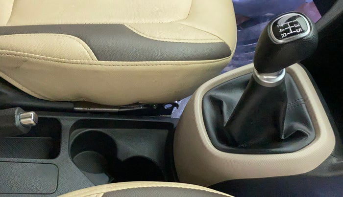 2018 Hyundai Grand i10 SPORTZ 1.2 KAPPA VTVT, Petrol, Manual, 16,566 km, Gear Lever