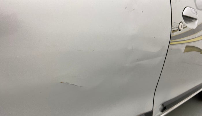 2018 Datsun Go Plus T, Petrol, Manual, 27,215 km, Right rear door - Paint has faded