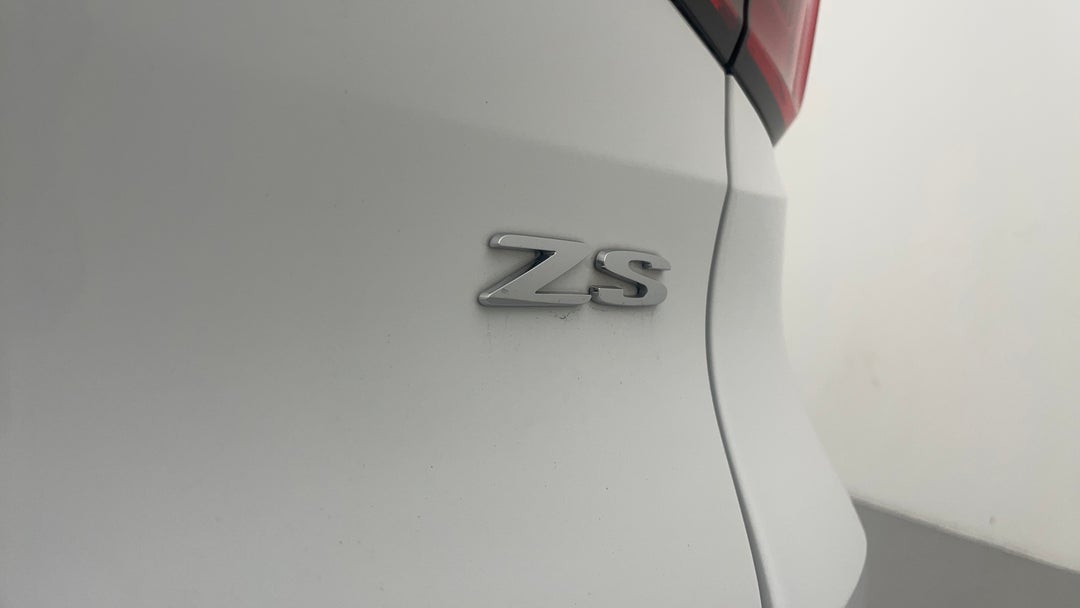 Badge (Boot Right Side)