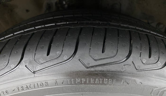 2017 Honda City ZX MT I-DTEC, Diesel, Manual, 50,756 km, Right Front Tyre Tread