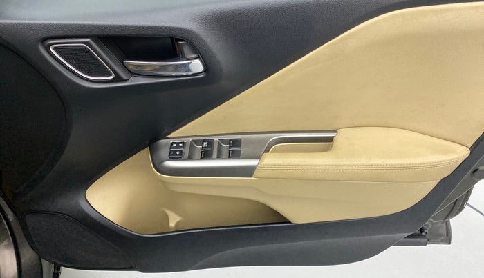 2017 Honda City ZX MT I-DTEC, Diesel, Manual, 50,756 km, Driver Side Door Panels Control