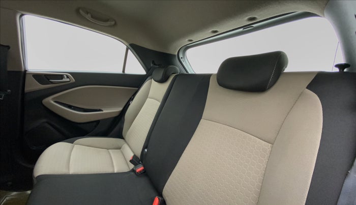 2015 Hyundai Elite i20 ASTA 1.2, Petrol, Manual, 45,665 km, Right Side Rear Door Cabin