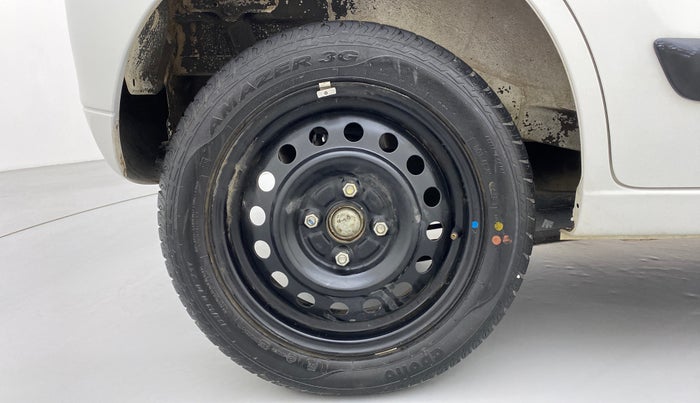 2018 Maruti Wagon R 1.0 VXI, Petrol, Manual, 8,714 km, Right Rear Wheel