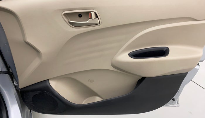 2019 Hyundai NEW SANTRO 1.1 MAGNA MT, Petrol, Manual, 9,137 km, Driver Side Door Panels Control