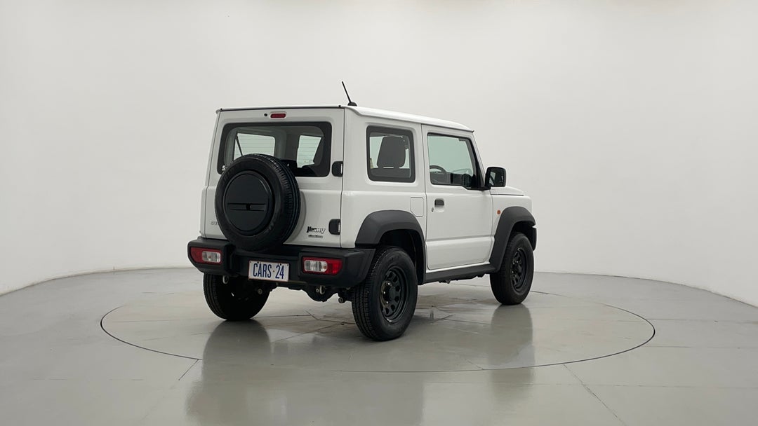 Right Back Diagonal (45- Degree) View