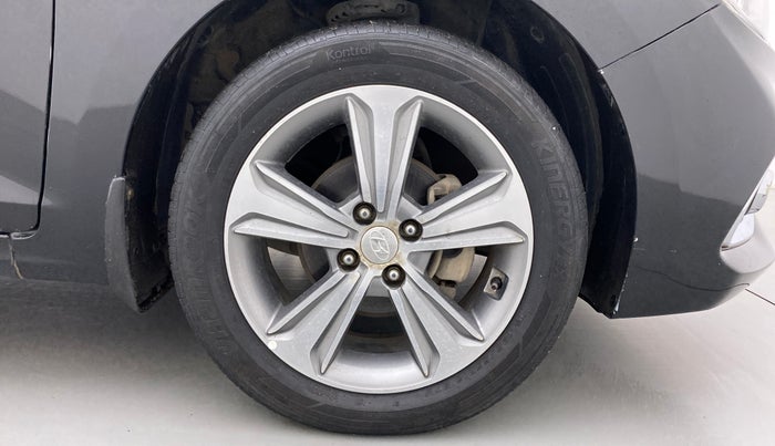 2018 Hyundai Verna 1.6 CRDI SX + AT, Diesel, Automatic, 46,823 km, Right Front Wheel