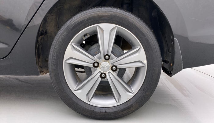 2018 Hyundai Verna 1.6 CRDI SX + AT, Diesel, Automatic, 46,823 km, Left Rear Wheel