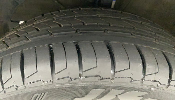 2018 Maruti Baleno ALPHA PETROL 1.2, Petrol, Manual, 14,122 km, Left Front Tyre Tread