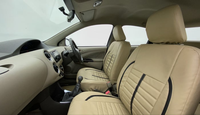 2015 Toyota Etios VX D, Diesel, Manual, 77,865 km, Right Side Front Door Cabin View