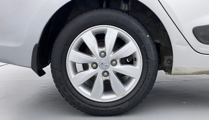 2014 Hyundai Xcent S 1.2 OPT, Petrol, Manual, 30,675 km, Right Rear Wheel