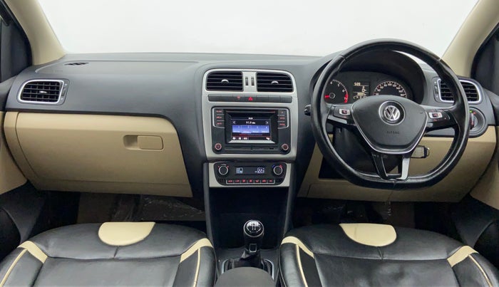 2016 Volkswagen Ameo HIGHLINE 1.2, Petrol, Manual, 39,600 km, Dashboard