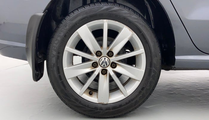 2016 Volkswagen Ameo HIGHLINE 1.2, Petrol, Manual, 39,600 km, Right Rear Wheel
