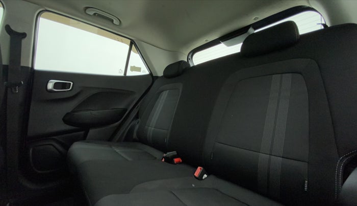 2019 Hyundai VENUE 1.0 TURBO GDI SX+ AT, Petrol, Automatic, 34,102 km, Right Side Rear Door Cabin