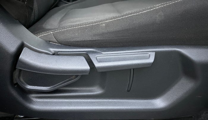 2019 Hyundai VENUE 1.0 TURBO GDI SX+ AT, Petrol, Automatic, 34,102 km, Driver Side Adjustment Panel