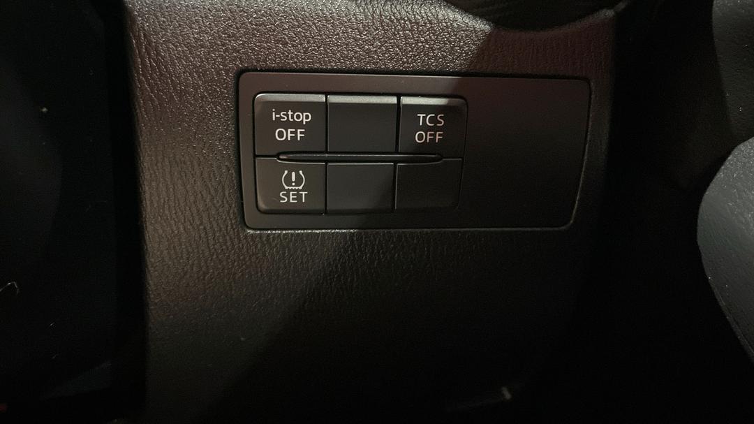 2023 Mazda CX-3 Maxx Sport (FWD), Automatic, 9429 km, Utility Switches/Buttons