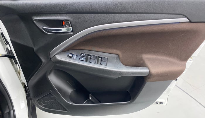 2022 Maruti BREZZA ZXI + AT SMART HYBRID, Petrol, Automatic, 5,962 km, Driver Side Door Panels Control