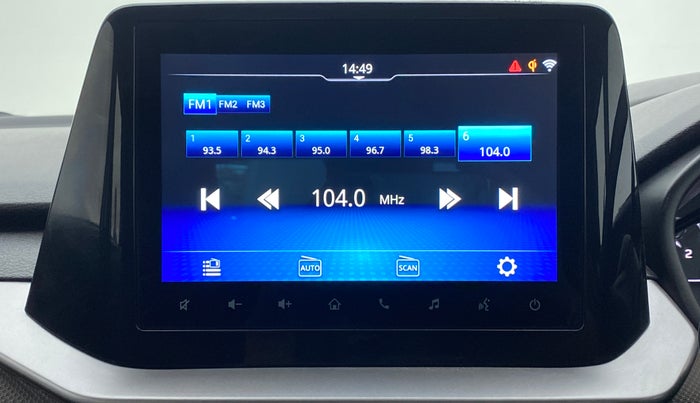2022 Maruti BREZZA ZXI + AT SMART HYBRID, Petrol, Automatic, 5,962 km, Infotainment System