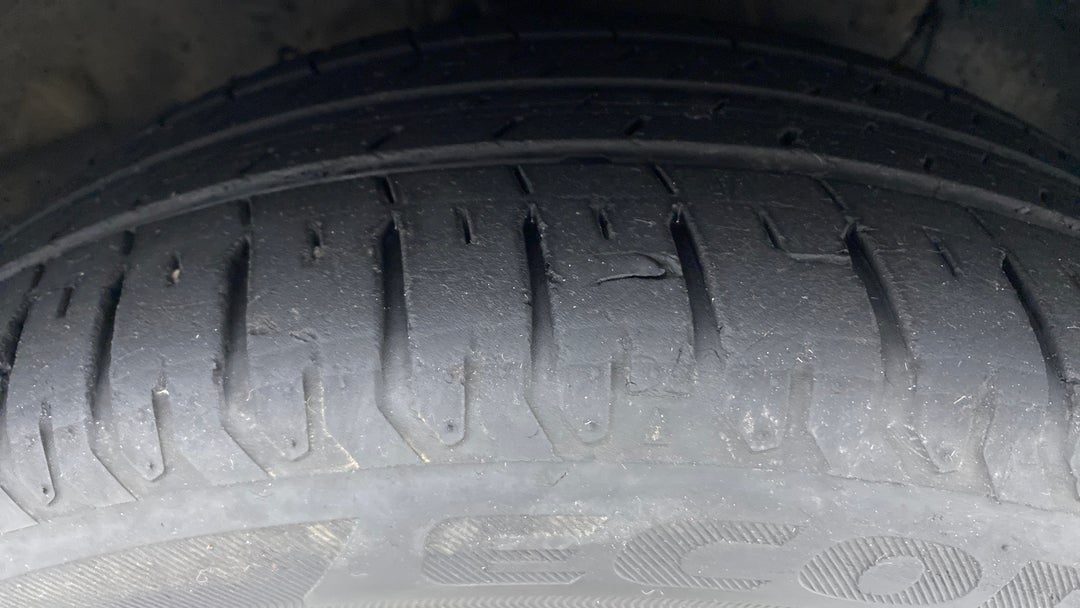 Right Rear Tyre Tread