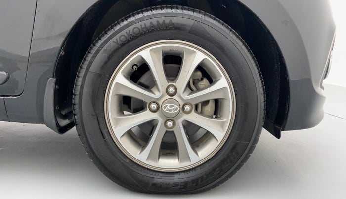 2014 Hyundai Grand i10 ASTA 1.1 (O) CRDI, Diesel, Manual, 1,06,504 km, Right Front Tyre