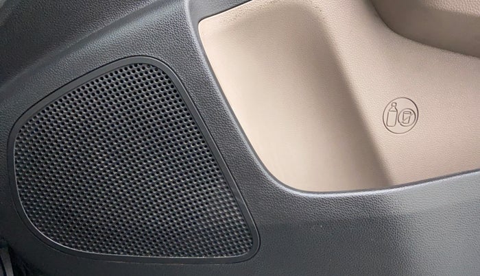 2014 Hyundai Grand i10 ASTA 1.1 (O) CRDI, Diesel, Manual, 1,06,504 km, Speakers