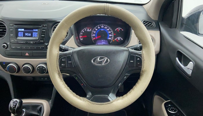 2014 Hyundai Grand i10 ASTA 1.1 (O) CRDI, Diesel, Manual, 1,06,504 km, Steering Wheel Close-up
