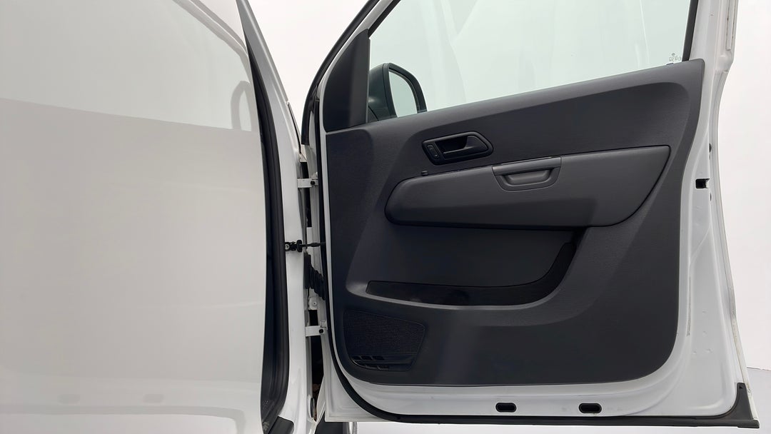 2016 Volkswagen Amarok Tdi420 (4x2), Automatic, 127888 km, Speaker View