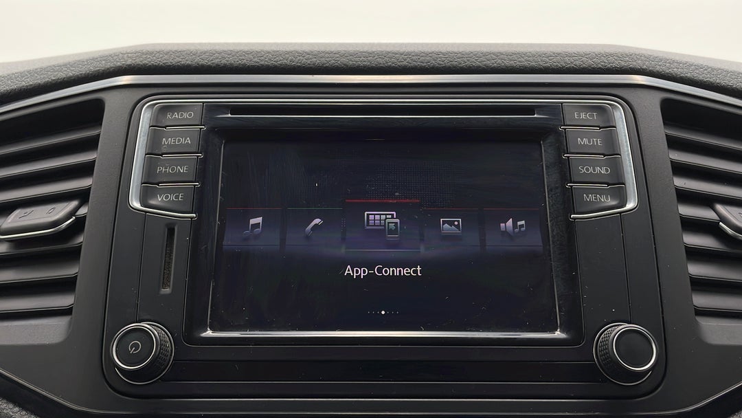 2016 Volkswagen Amarok Tdi420 (4x2), Automatic, 127888 km, Infotainment System