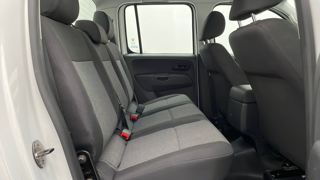 2016 Volkswagen Amarok Tdi420 (4x2), Automatic, 127888 km, Right Side Rear Door Cabin View