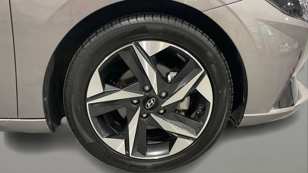 2022 Hyundai i30 Elite, Automatic, 66505 km, Right Front Wheel