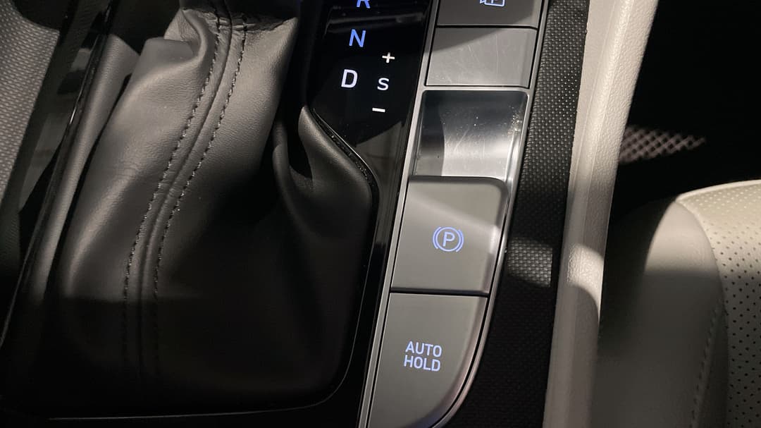 2022 Hyundai i30 Elite, Automatic, 66505 km, Handbrake