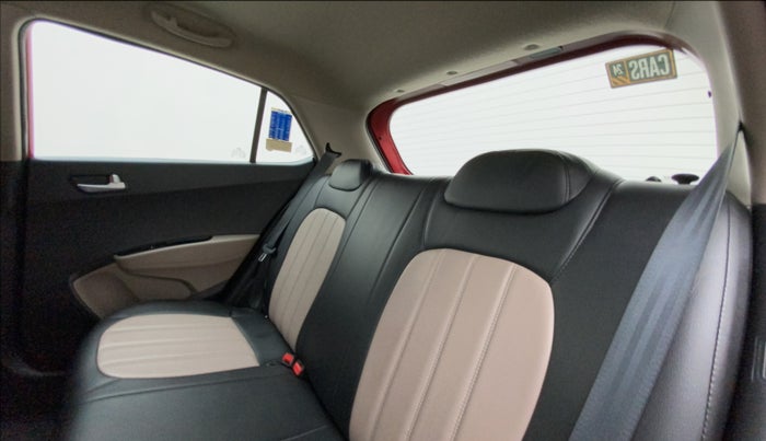 2017 Hyundai Grand i10 SPORTZ 1.2 KAPPA VTVT, Petrol, Manual, 44,758 km, Right Side Rear Door Cabin