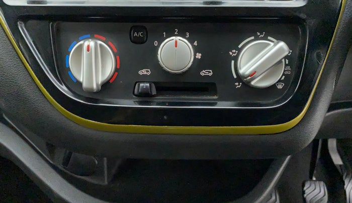 2017 Datsun Redi Go GOLD LIMITED EDITION, Petrol, Manual, 25,498 km, Dashboard - Air Re-circulation knob is not working