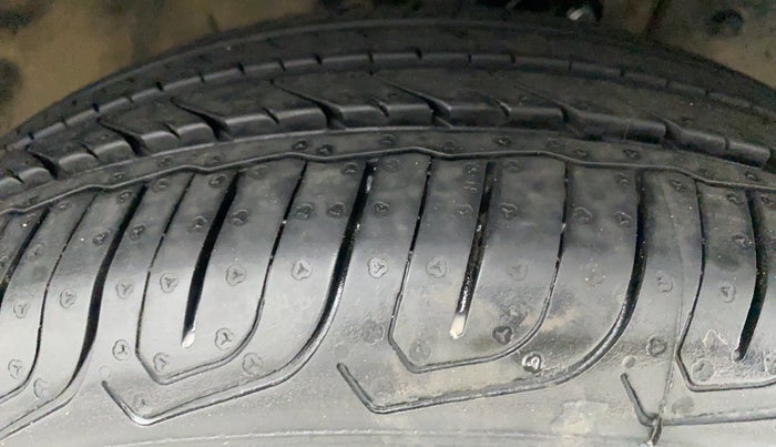 2012 Honda City S MT PETROL, Petrol, Manual, 88,882 km, Right Front Tyre Tread