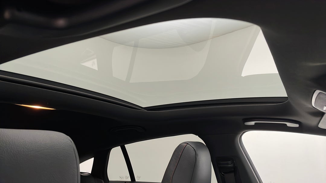 Interior Sunroof/Moonroof