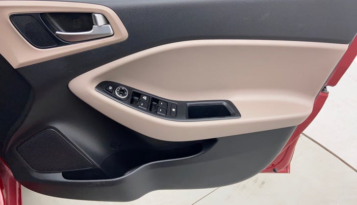 2019 Hyundai Elite i20 1.2 SPORTS PLUS VTVT, Petrol, Manual, 2,493 km, Driver Side Door Panels Controls