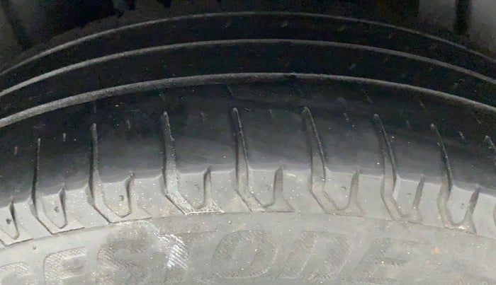 2019 Maruti Ertiga ZXI SHVS, Petrol, Manual, 90,579 km, Left Rear Tyre Tread