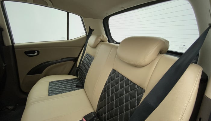 2011 Hyundai i10 SPORTZ 1.2 AT KAPPA2, Petrol, Automatic, 1,17,032 km, Right Side Rear Door Cabin