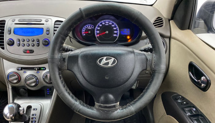 2011 Hyundai i10 SPORTZ 1.2 AT KAPPA2, Petrol, Automatic, 1,17,032 km, Steering Wheel Close Up