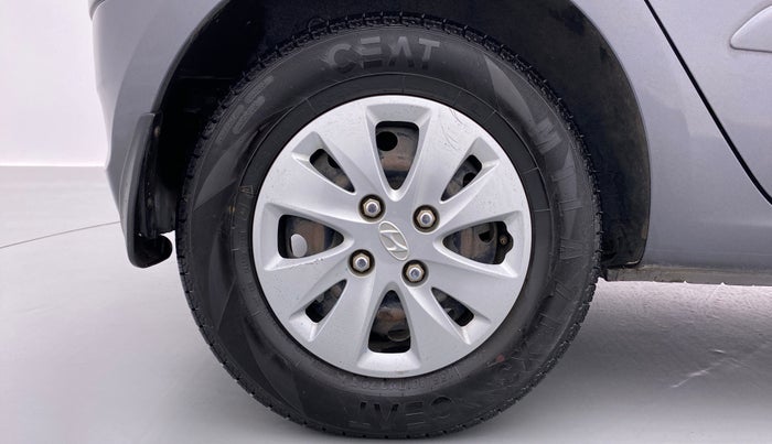 2011 Hyundai i10 SPORTZ 1.2 AT KAPPA2, Petrol, Automatic, 1,17,032 km, Right Rear Wheel